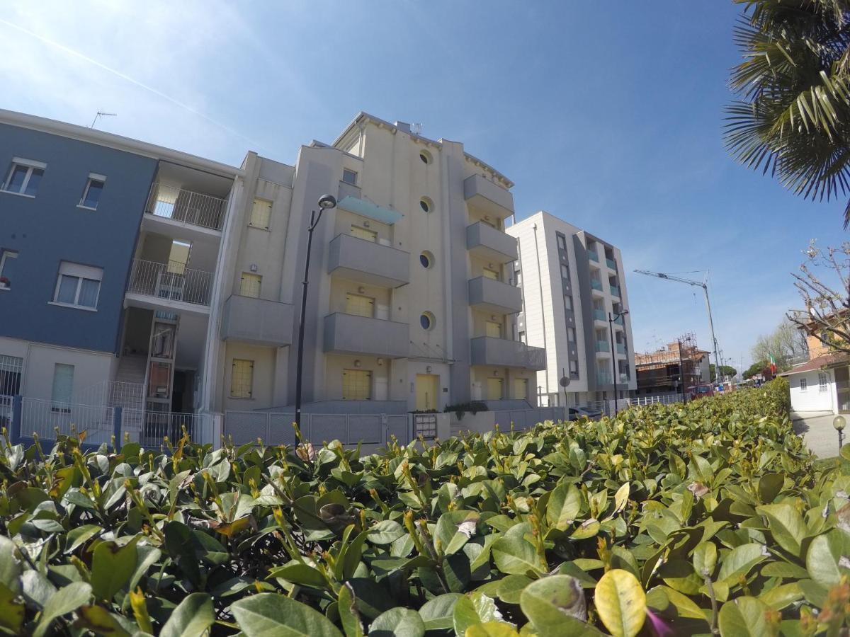 Appartement Attico Margherita - Agenzia Cocal à Caorle Extérieur photo